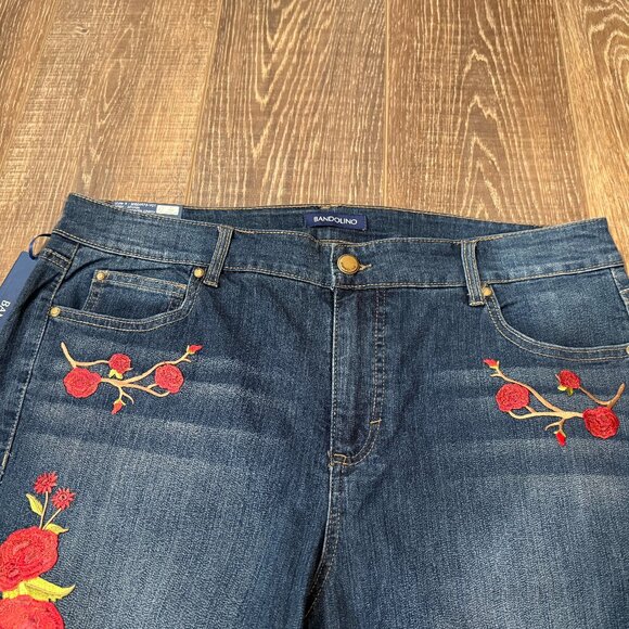 Bandolino Mandie Slim Embroidered Jeans – Size 16WS - Picture 14 of 16